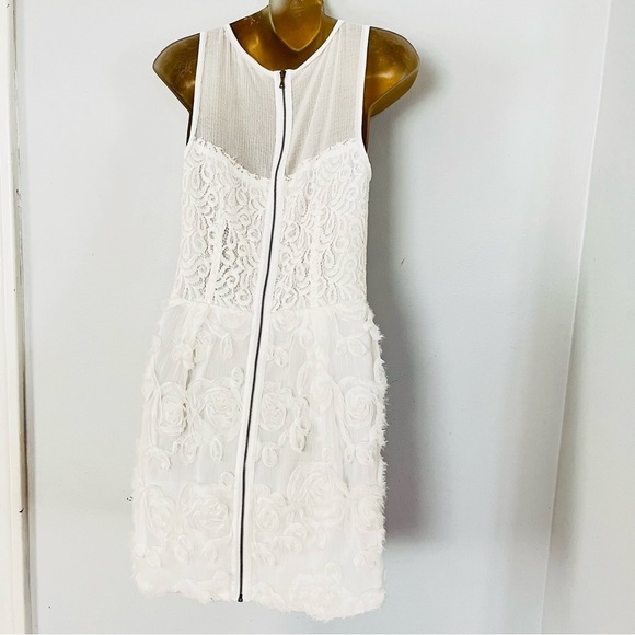 Rachel Roy Textured White rosette dress - Picture 4 of 4